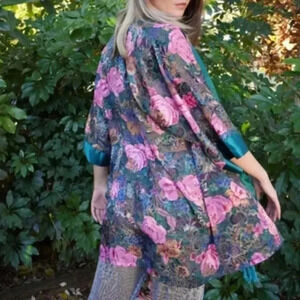 Victoria’s Secret Vintage Gold Label Pink Green Floral Sheer Kimono Robe